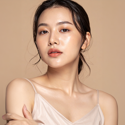 Best hydrating serum for dry and sensitive skin Clean beauty serum made in Korea, free from synthetic colors and heavy metals